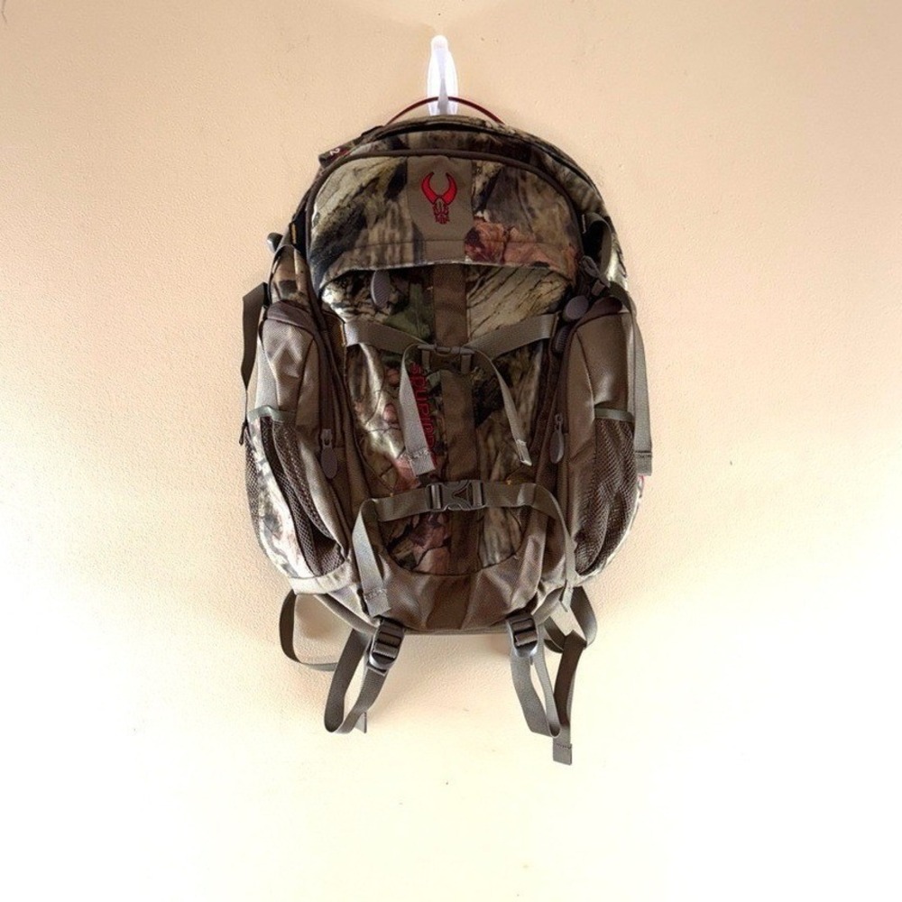 Badlands H2 Camo Hunting Backpack‎ Red Skull Logo